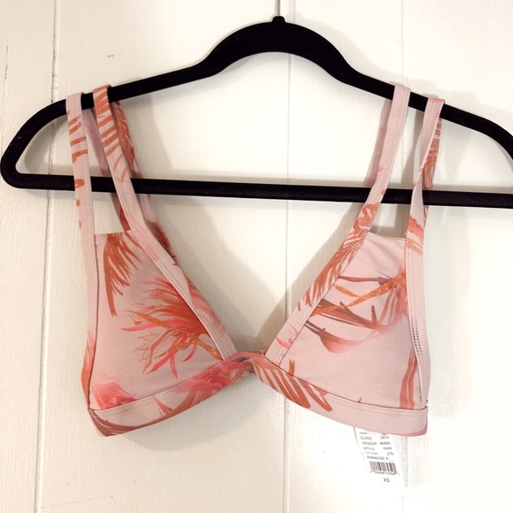 PacSun Other - NWT Floral Bikini Top!!